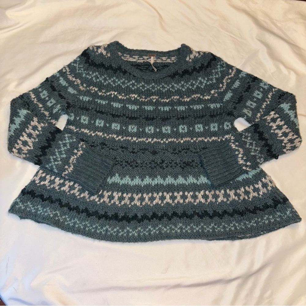 Free People Fair Isle flared sweater Teal fits as Large (marked as Medium) - Picture 3 of 6